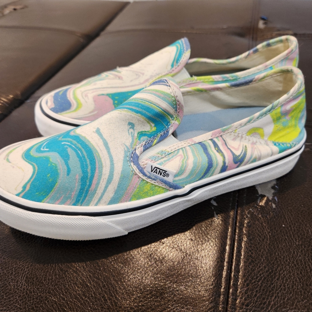 VANS - Picture 2 of 5